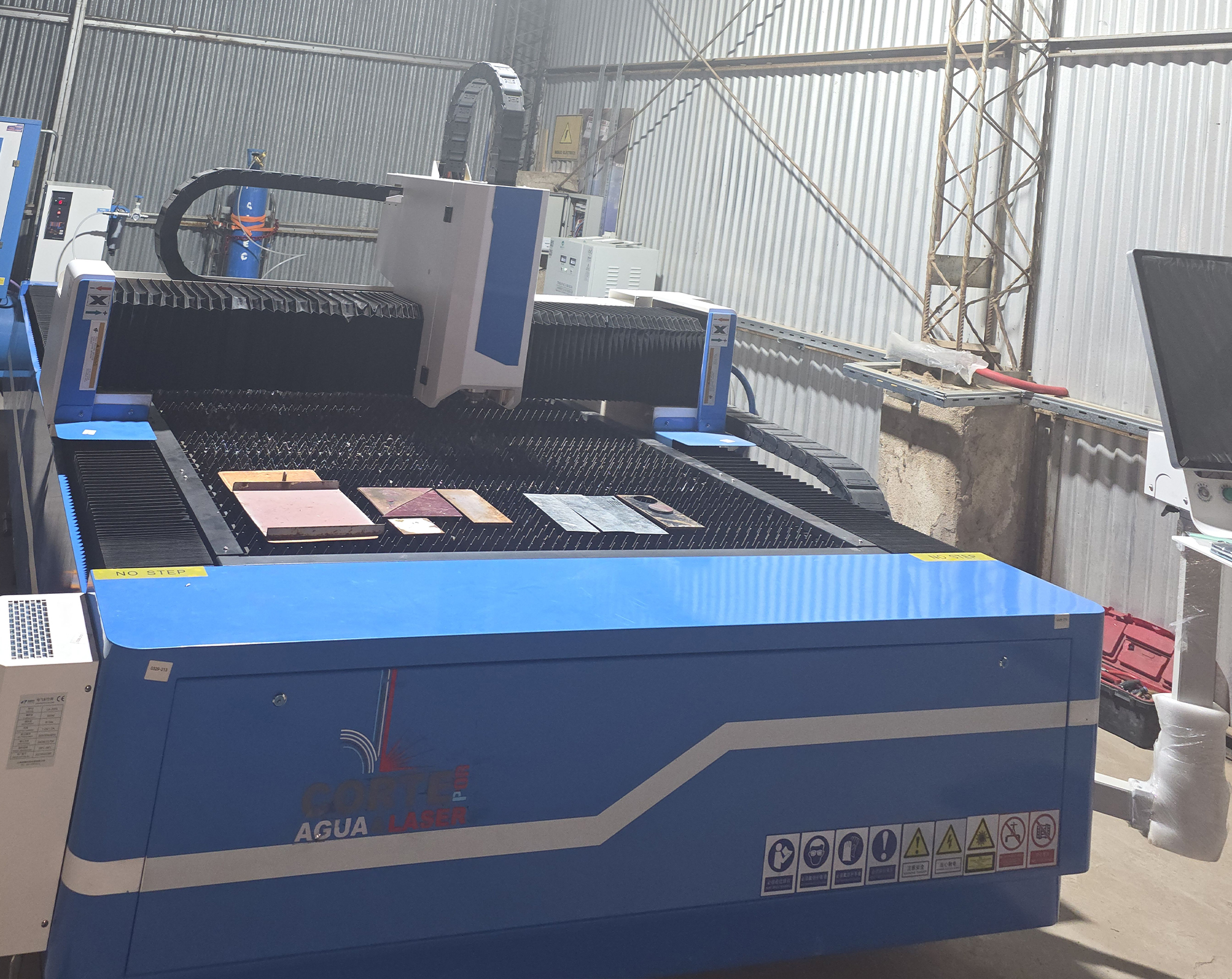 CORTADORA LASER 4